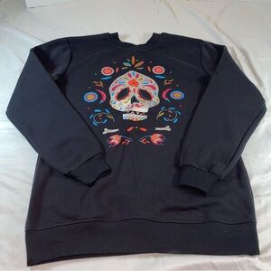 Black Skull Graphic Sweatshirt